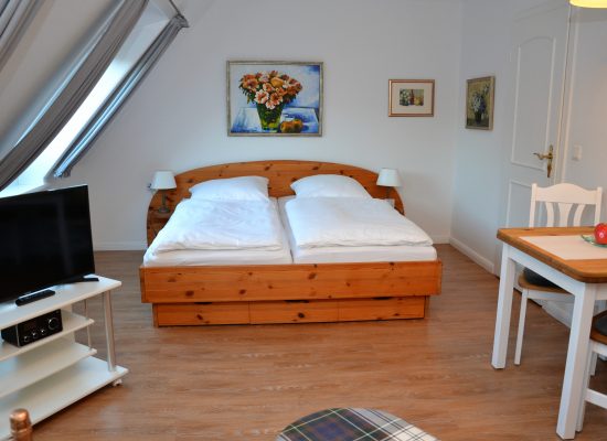 Vom Bett aus Fernsehen, so läßt es sich leben